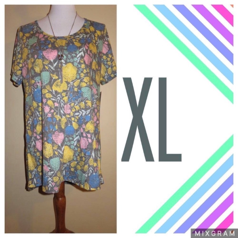BNWT LuLaRoe Classic T